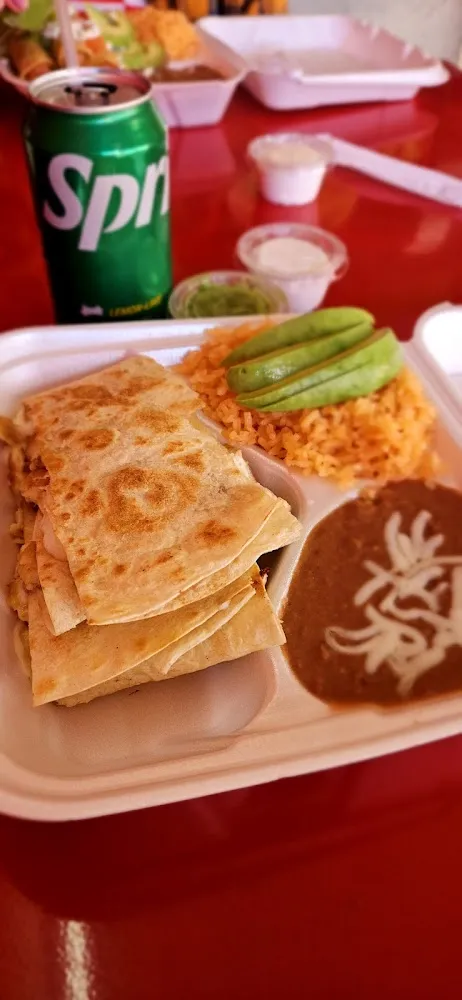 Quesadilla De Pollo